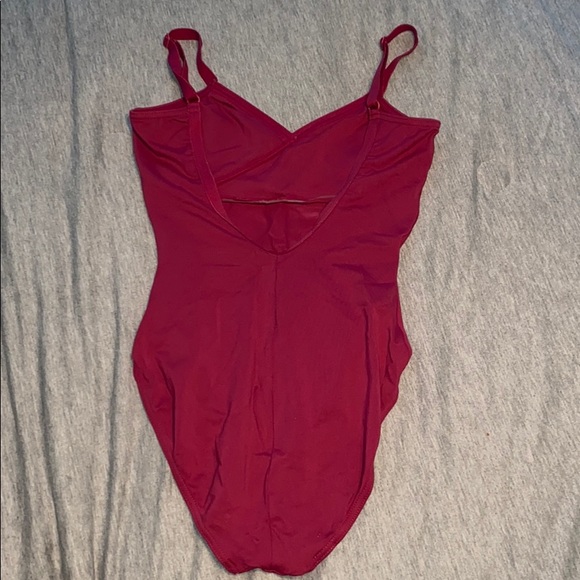 Magenta Dance Leotard with adjustable straps - Picture 2 of 3
